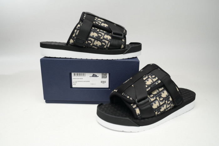 DIOR SLIPPERS