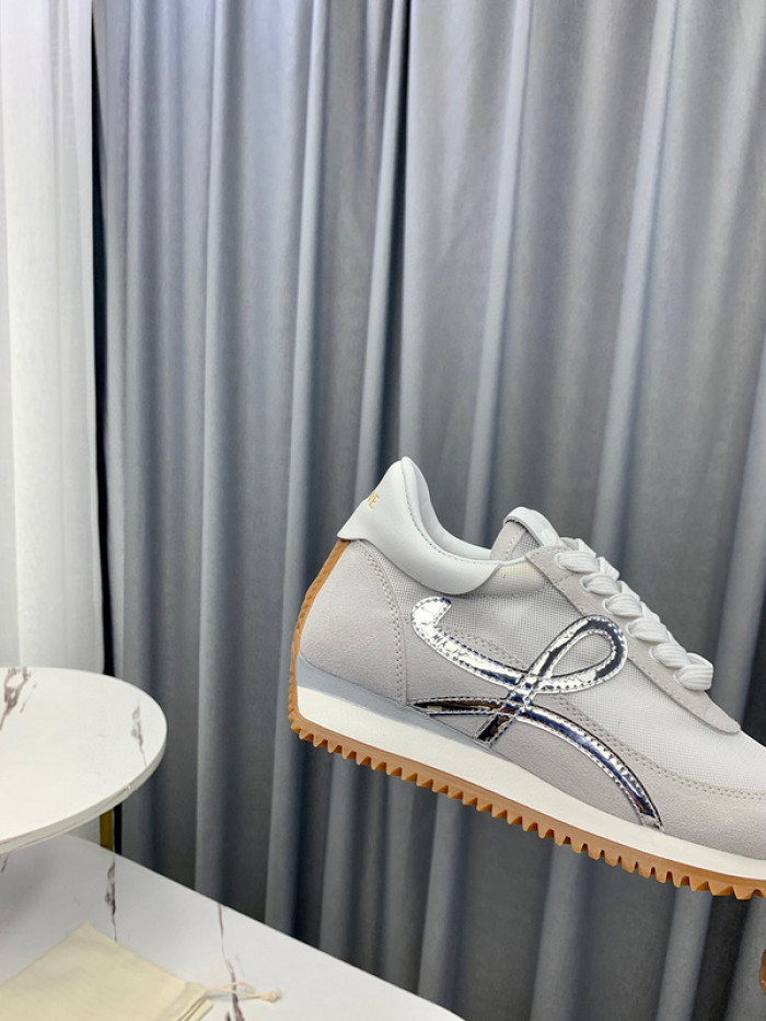 L0EWE SNEAKERS T0425-094