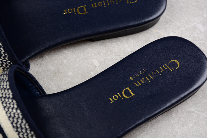 DIOR SLIPPERS