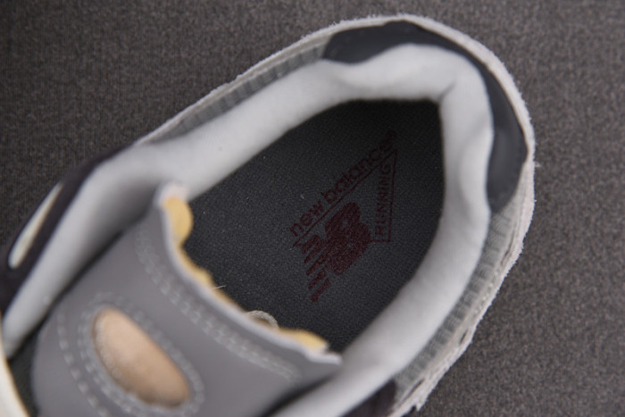 new balance 2002r protection pack rain cloud m2002rda