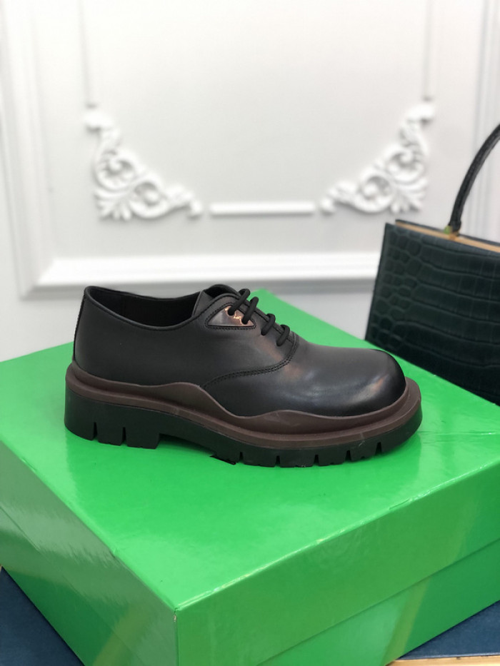 Bo*te*ga ve*ne*ta sneaker