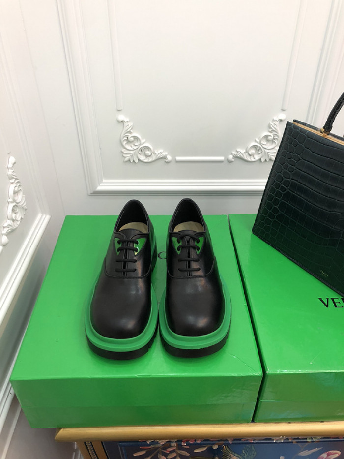 Bo*te*ga ve*ne*ta sneaker