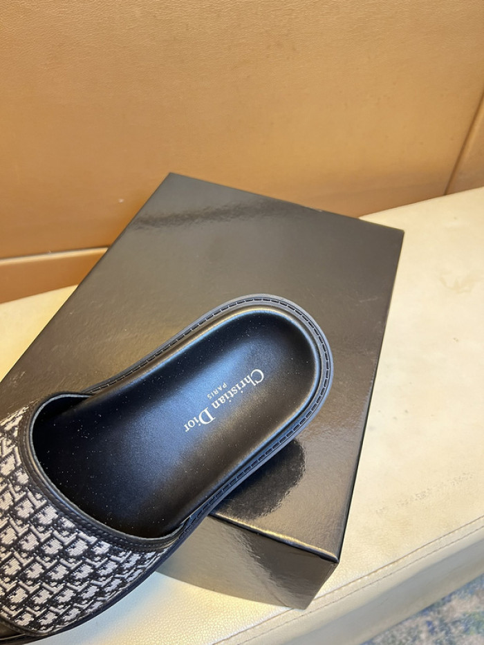 DIOR SLIPPERS DR258-017