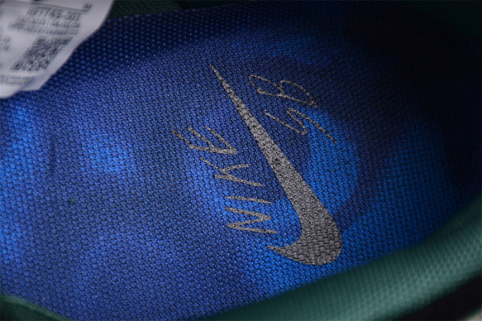 there skateboards x nike sb dunk low hf7743-001