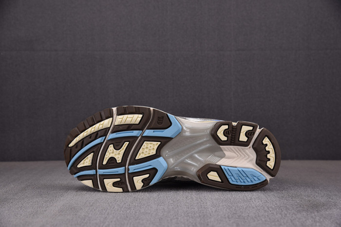 As*ic*s 1202a056-113