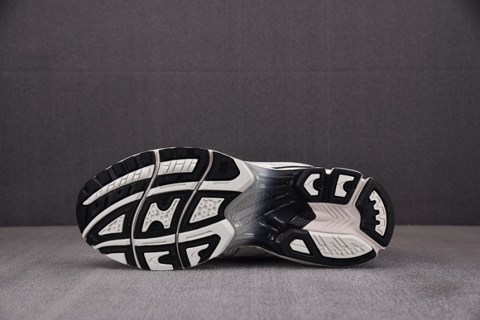 As*ic*s 1201a922-100