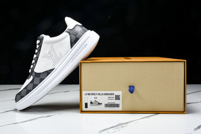 1V SNEAKERS 1V0425-105