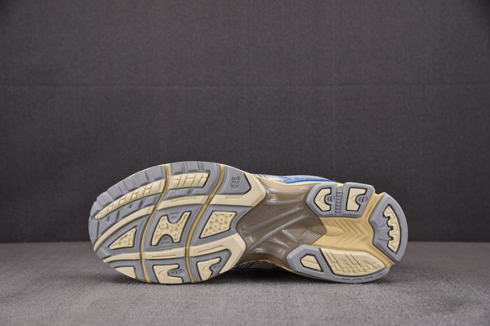 As*ic*s gel kayano 14 