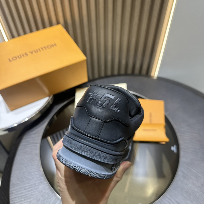 1V SNEAKERS 1V0425-138