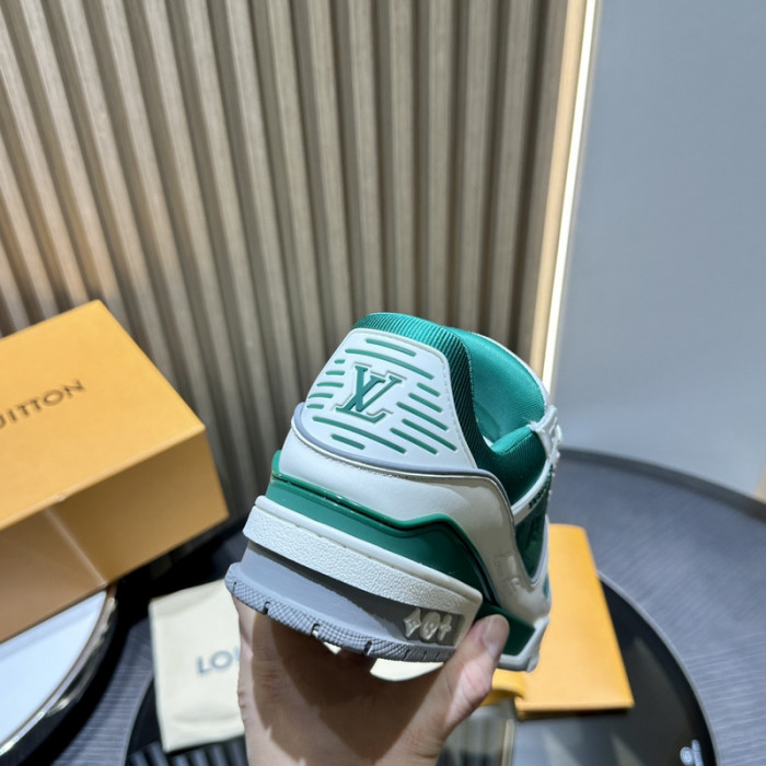 1V SNEAKERS 1V0425-147