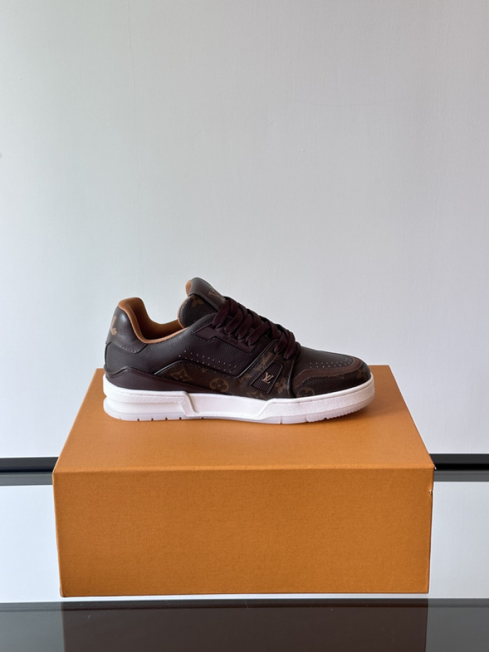 1V SNEAKERS 1V0425-212