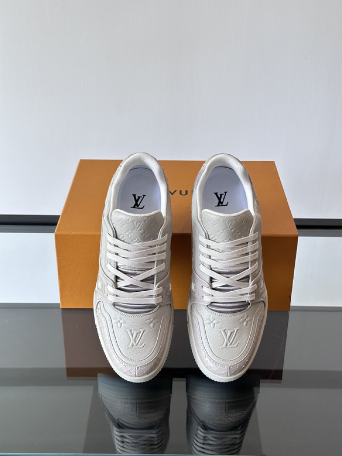 1V SNEAKERS 1V0425-213