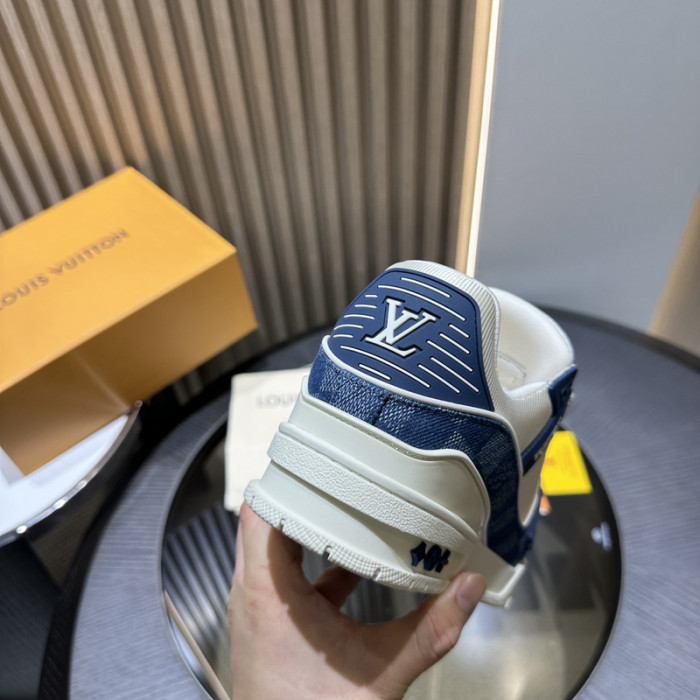 1V SNEAKERS 1V0425-268