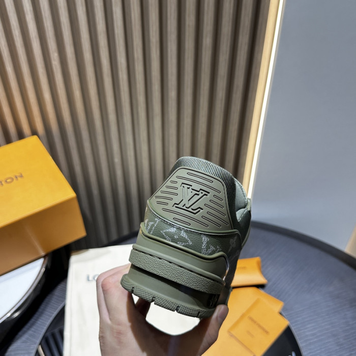 1V SNEAKERS 1V0425-295