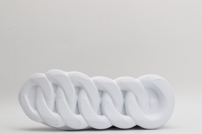 vers chain reaction sneakers