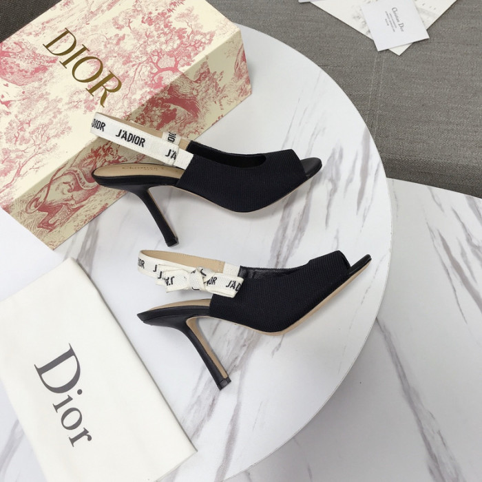 D10R HEELS D896-137