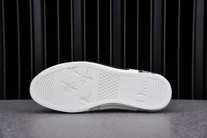 d10r b23 oblique high top sneaker