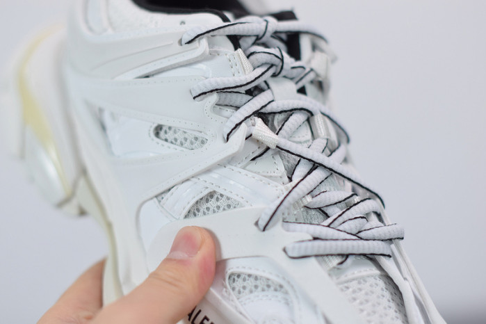 blcg track trainer white and black 542436 w3ac1 9010