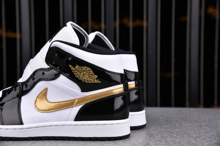 air jordan 1 mid patent 