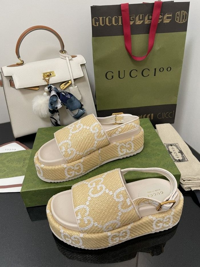 G*u*i slippers gu568-003