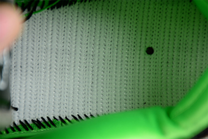 the powerpuff girls x nike dunk low pro sb qs 