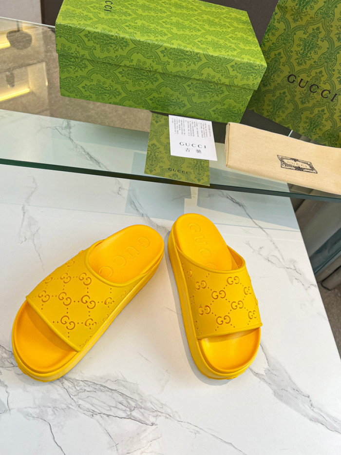 G*u*i slippers gu568-053