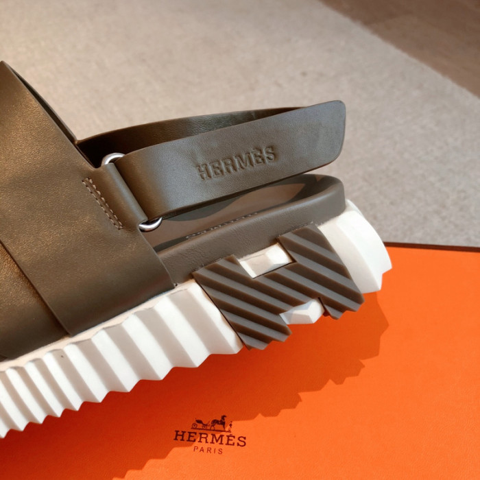 he*mes slide cu526-2074