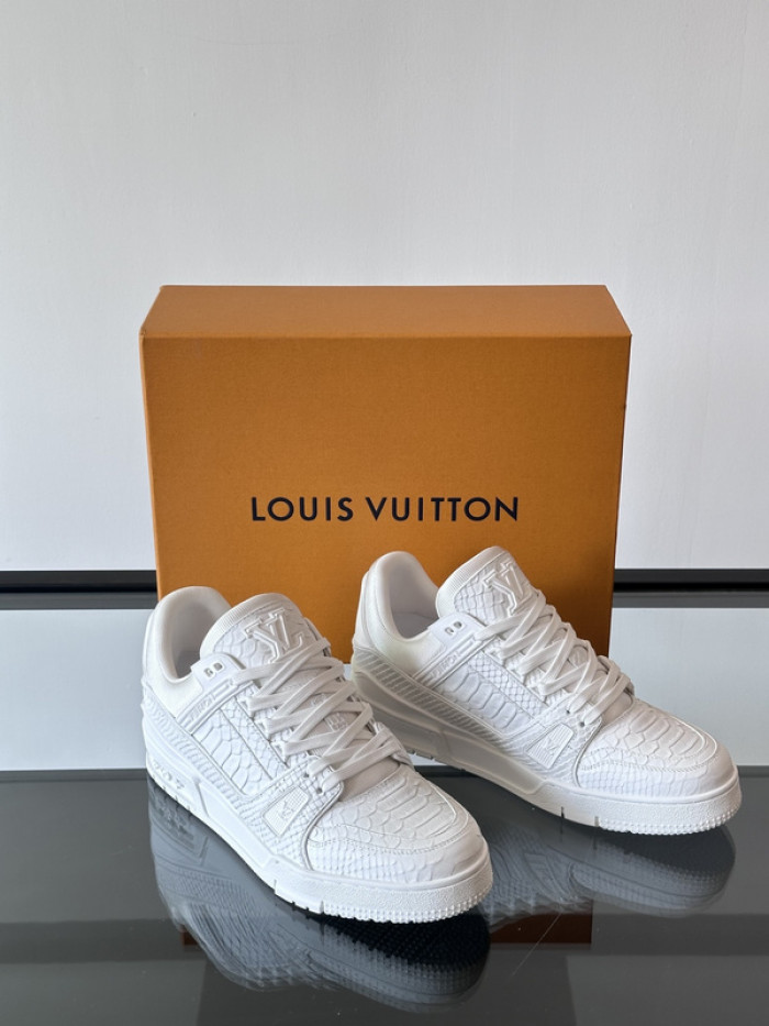 1V SNEAKERS 1V0425-208