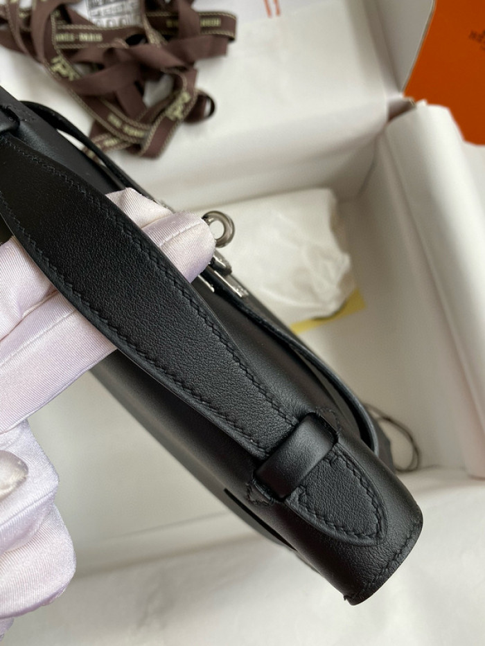 Her*mes bag B0113-204