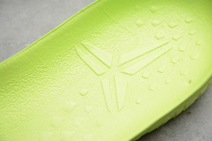 nike kobe 8 system christmas 555286-060