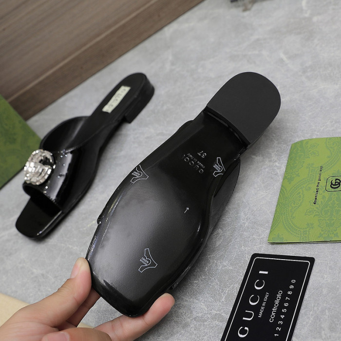 G*u*i slippers gu568-024