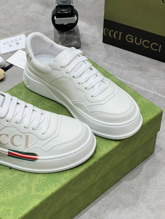 G*u*i low-top sneaker gu0613-016