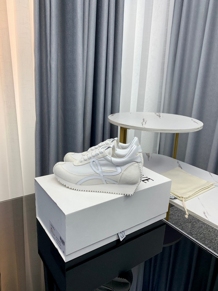 L0EWE SNEAKERS T0425-093