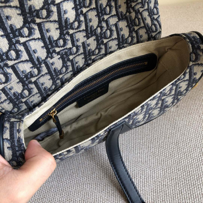 D*R bag 25.5 x 20 x 6.5cm B0113-163