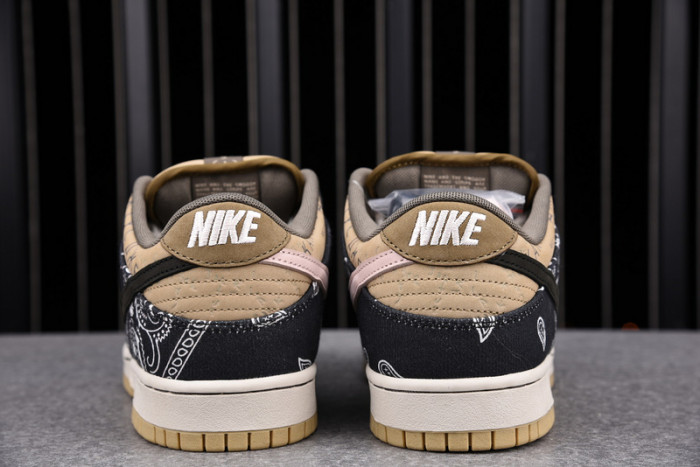 travis scott x dunk low premium qs sb 