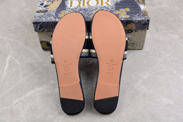 DIOR SLIPPERS