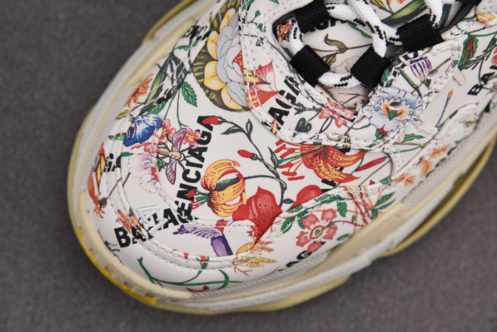 BLCG Sneaker Triple.s Sneakers BL520012365