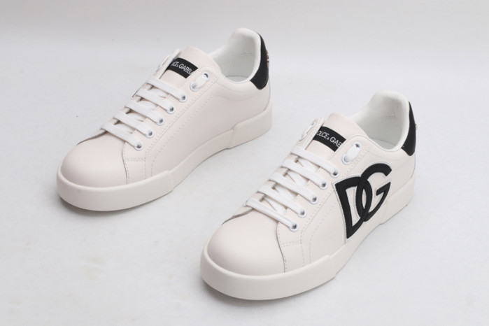 d.g. sneakers ef563-002