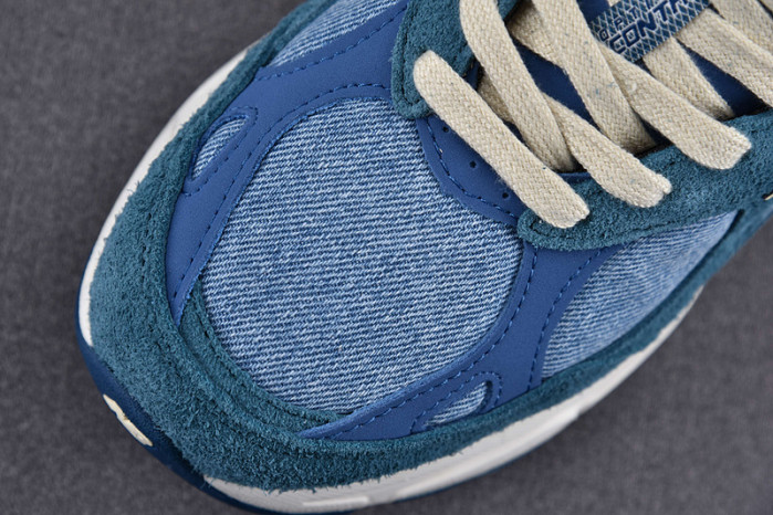 new bal*nce 990v3 levi