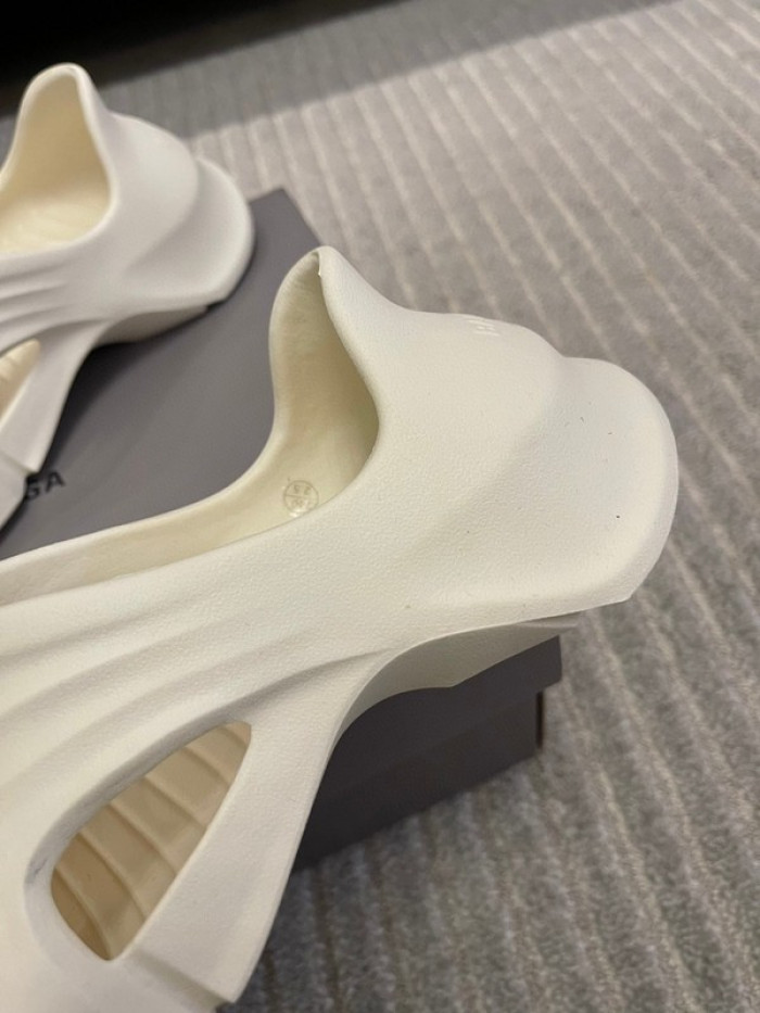 blcg mold closed rubber sandals bl56209