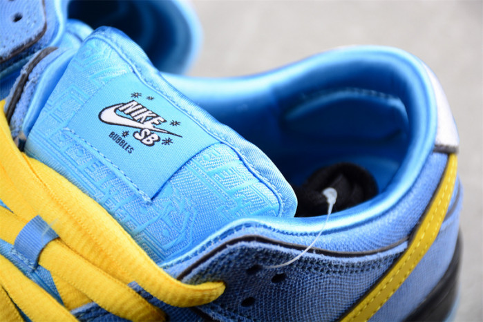 the powerpuff girls x nike dunk low pro sb qs 