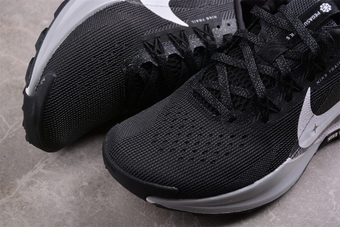 nike pegasus trail 5 