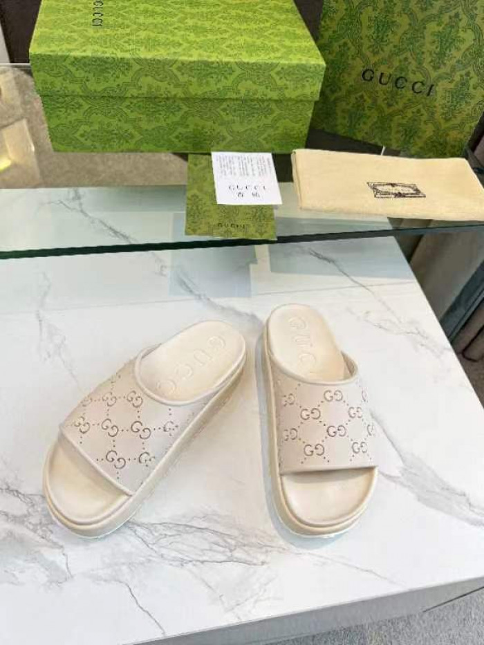 G*u*i slippers gu568-054