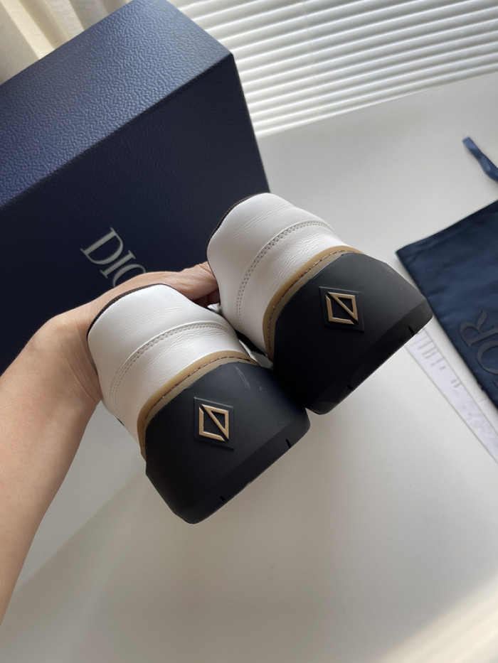 D10R SNEAKERS D896-110