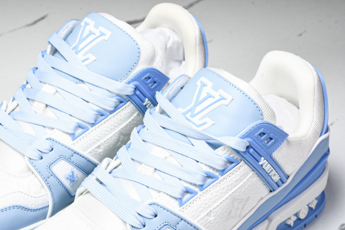 1V SNEAKERS 1V0425-187