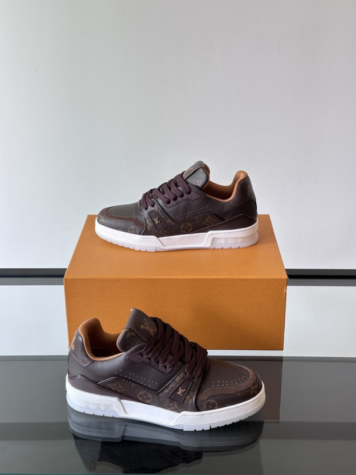 1V SNEAKERS 1V0425-212