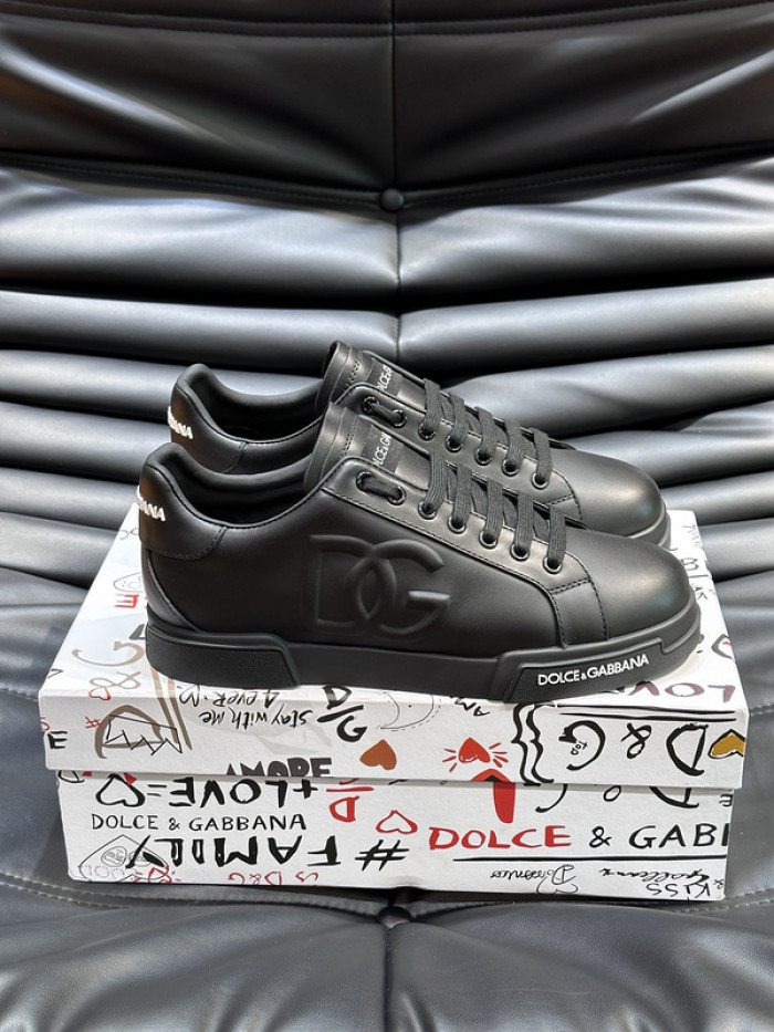 D.G. Sneakers DG210-243