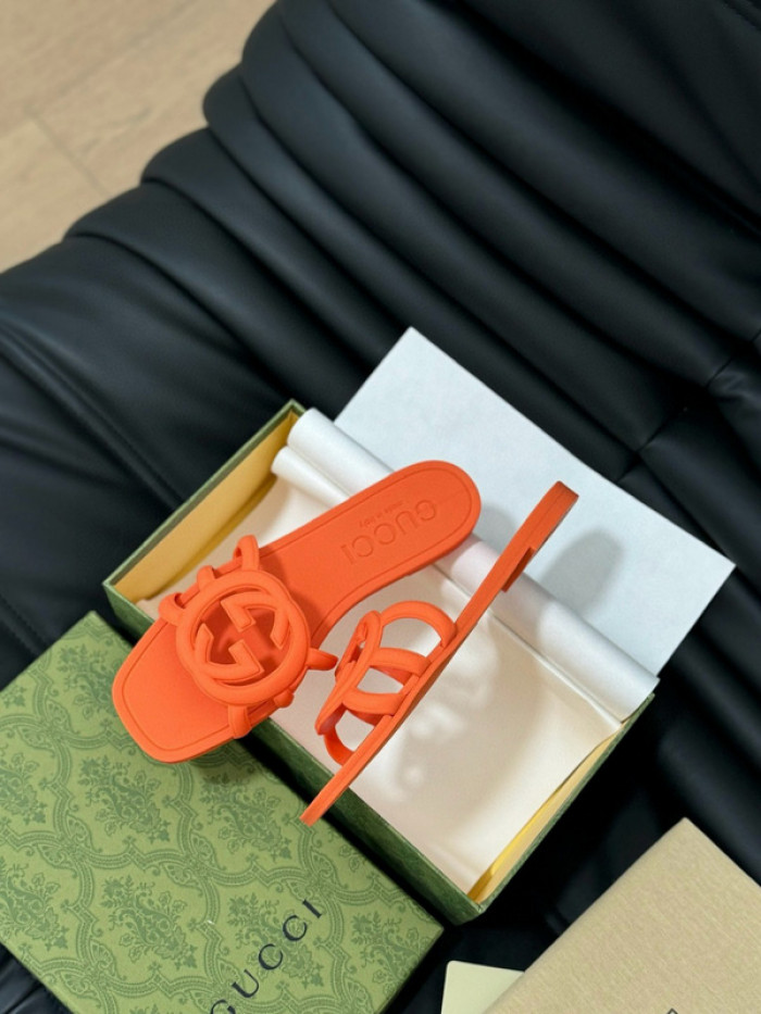 GUC* SLIPPERS DR258-094