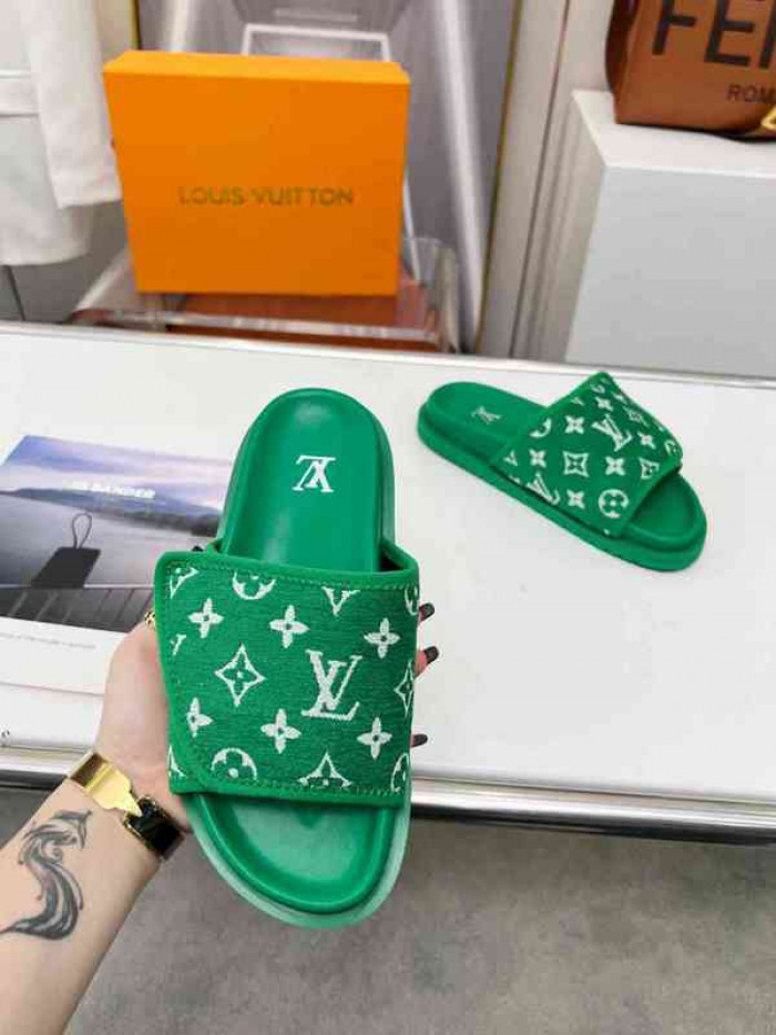 1*V SLIPPERS 11V0107-031