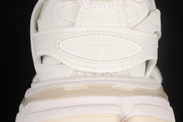 blcg track trainer white 80843520425